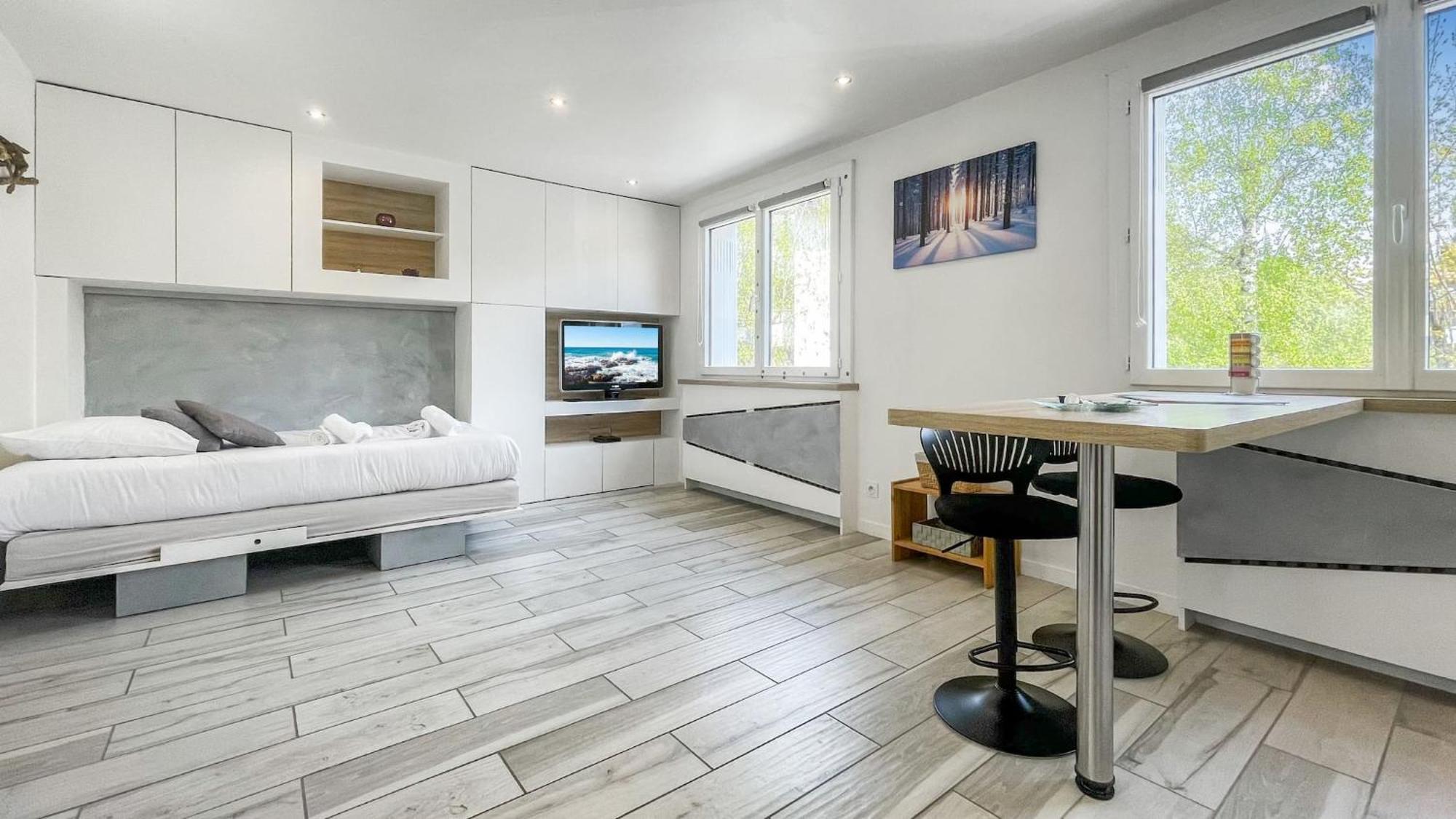 Homey Tidy - New / Proche Centre Annecy / Parking Gratuit / Logement Entierement Equipe Exterior photo